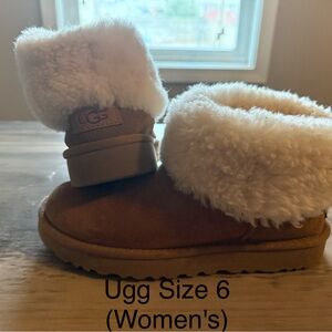 UGG Kids' Brown and Cream Slippers